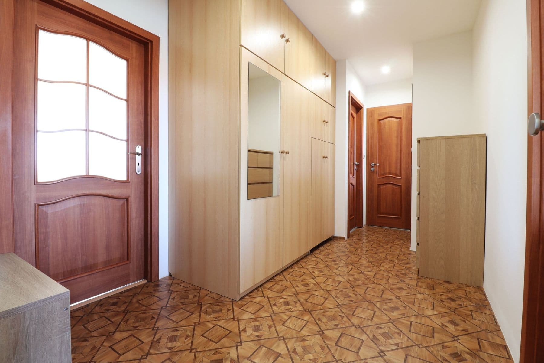 3 bedroom flat to rent, 76 m², Kojetická, Neratovice, Středočeský Region 3 bedroom flat to rent, 76 m², Kojetická, Neratovice, Středočeský Region