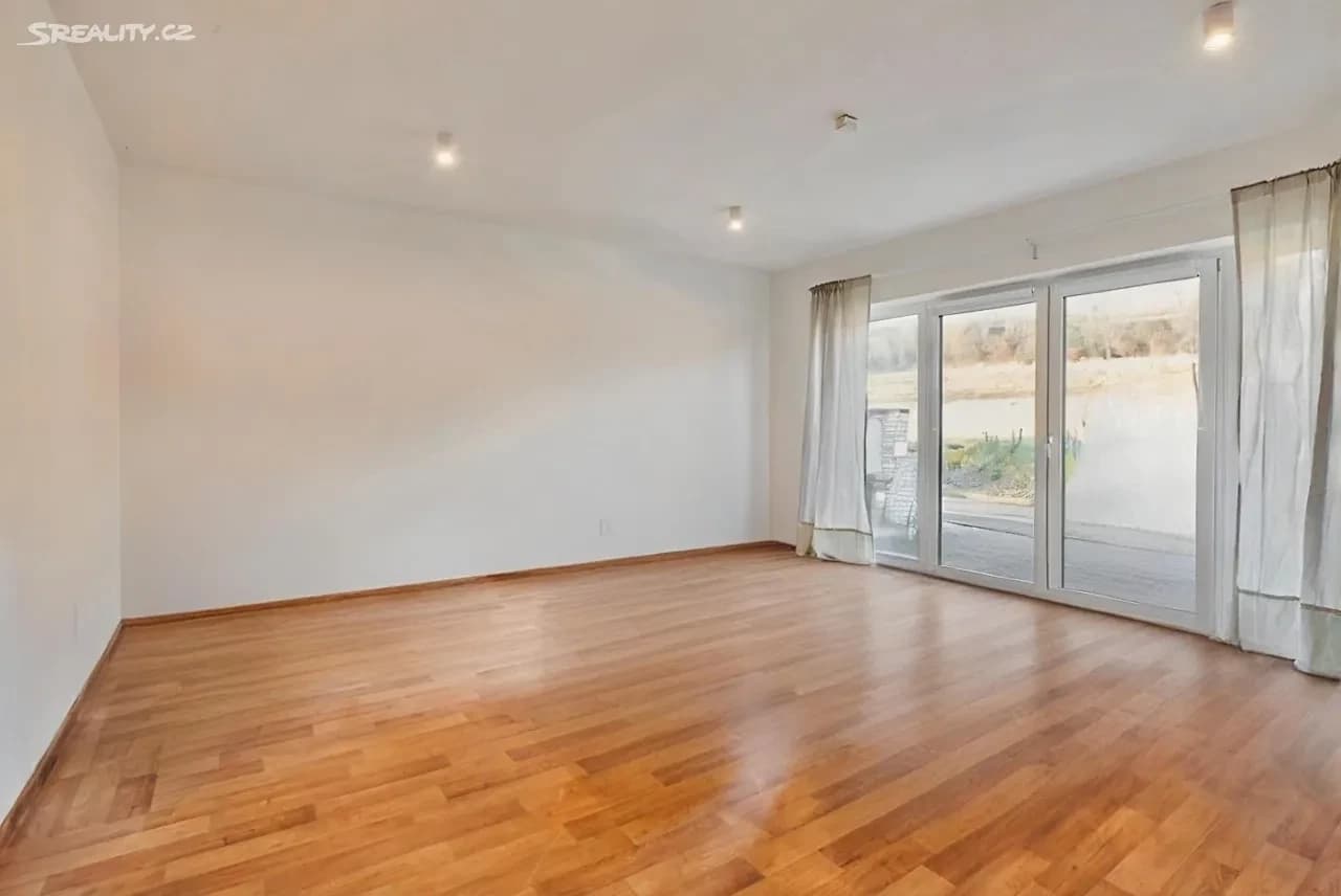 2 bedroom with open-plan kitchen flat for sale, 80 m², Do Roklí, Prague, Prague 2 bedroom with open-plan kitchen flat for sale, 80 m², Do Roklí, Prague, Prague