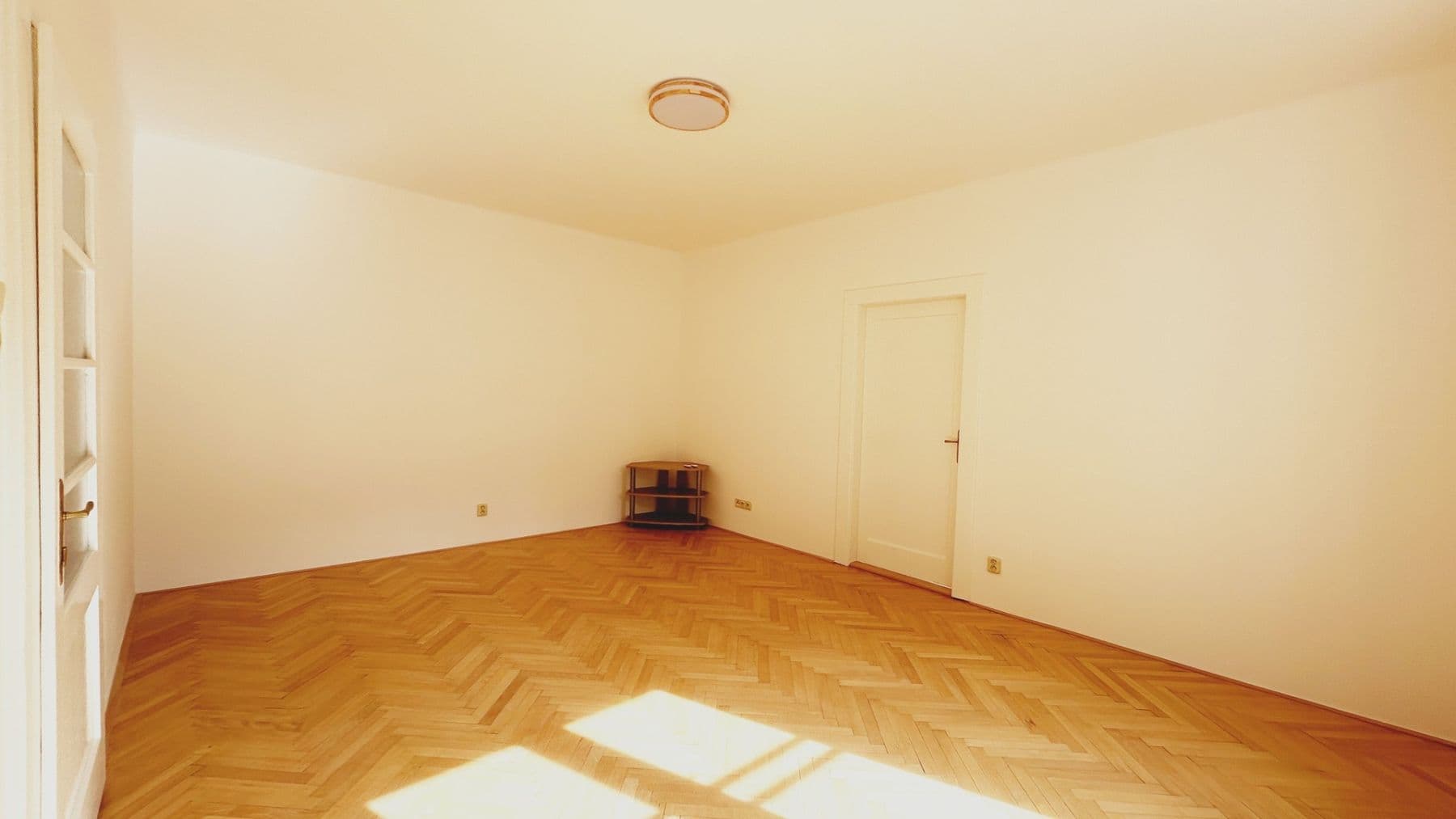 2 bedroom flat to rent, 80 m², Letohradská, Prague, Prague 2 bedroom flat to rent, 80 m², Letohradská, Prague, Prague