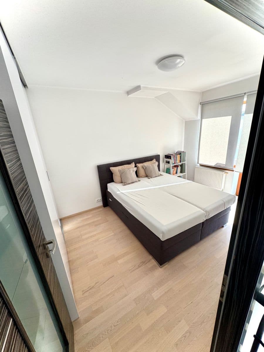 house for sale, 182 m², Kruhová, Nupaky, Středočeský Region house for sale, 182 m², Kruhová, Nupaky, Středočeský Region