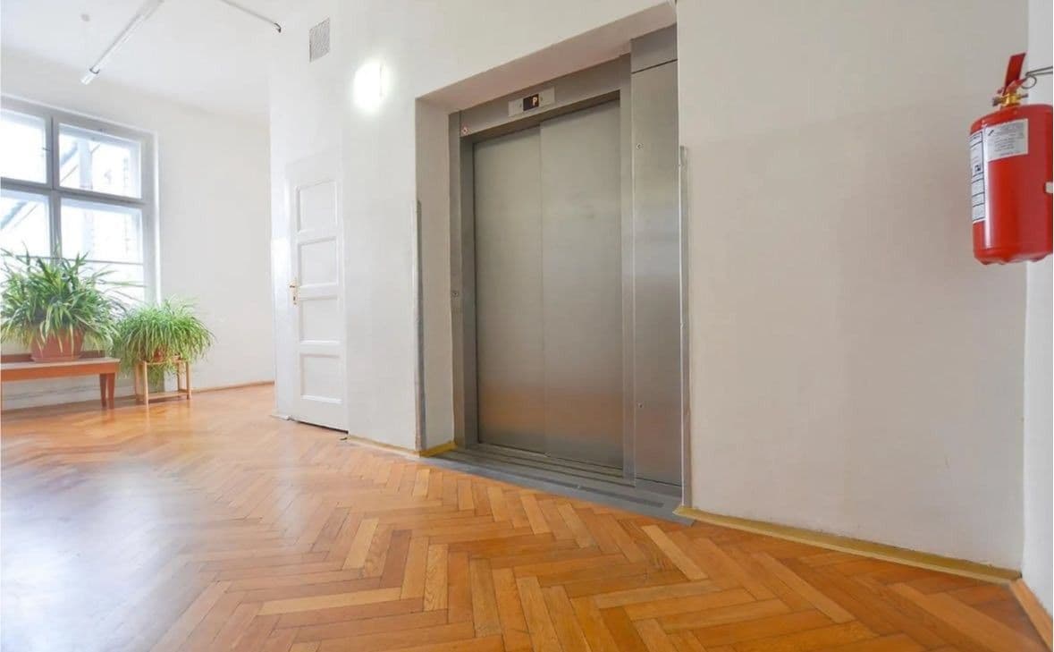 office to rent, 45 m², Senovážné náměstí, Prague, Prague office to rent, 45 m², Senovážné náměstí, Prague, Prague