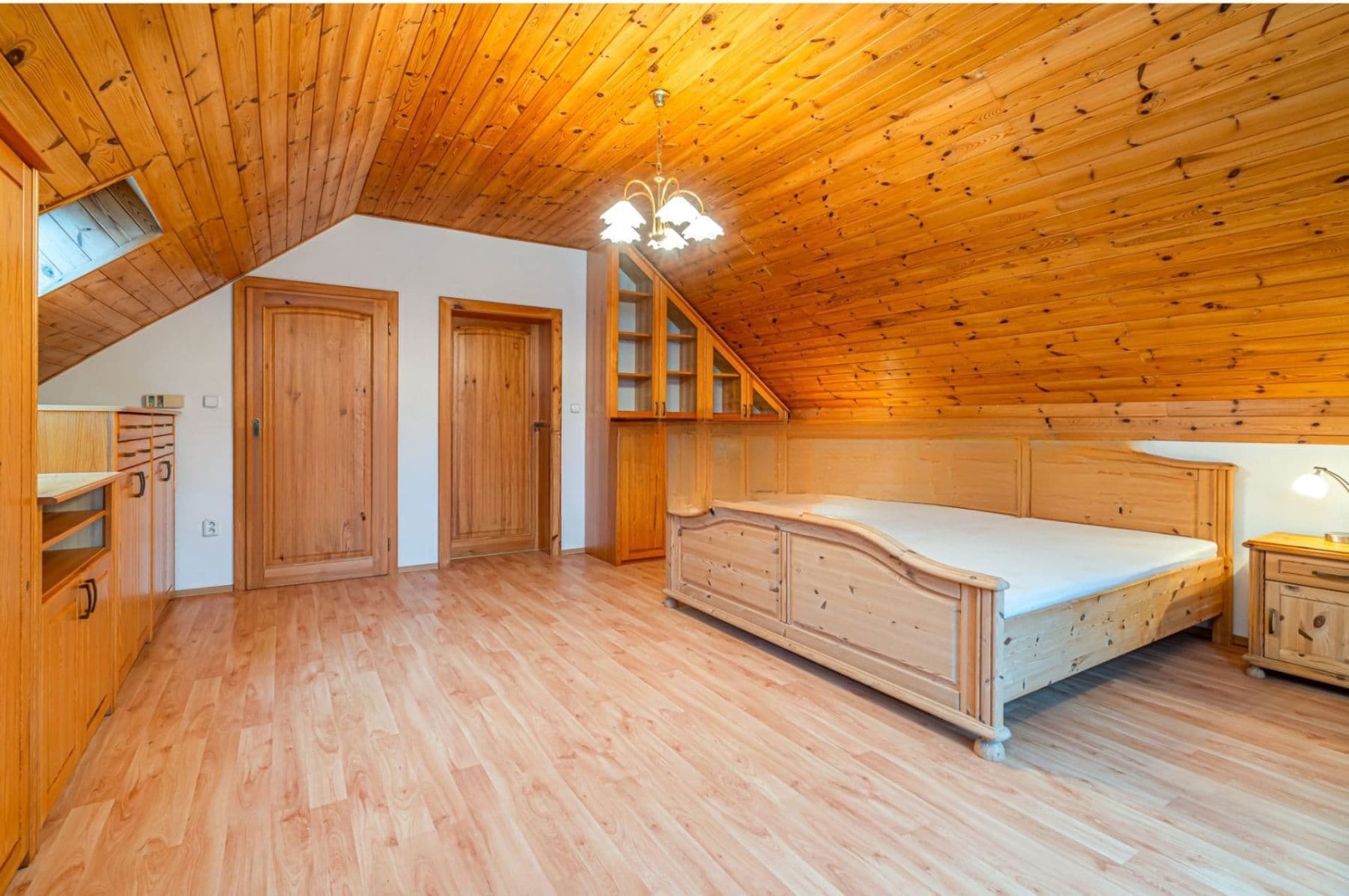 house to rent, 250 m², Olomouc, Olomoucký Region house to rent, 250 m², Olomouc, Olomoucký Region