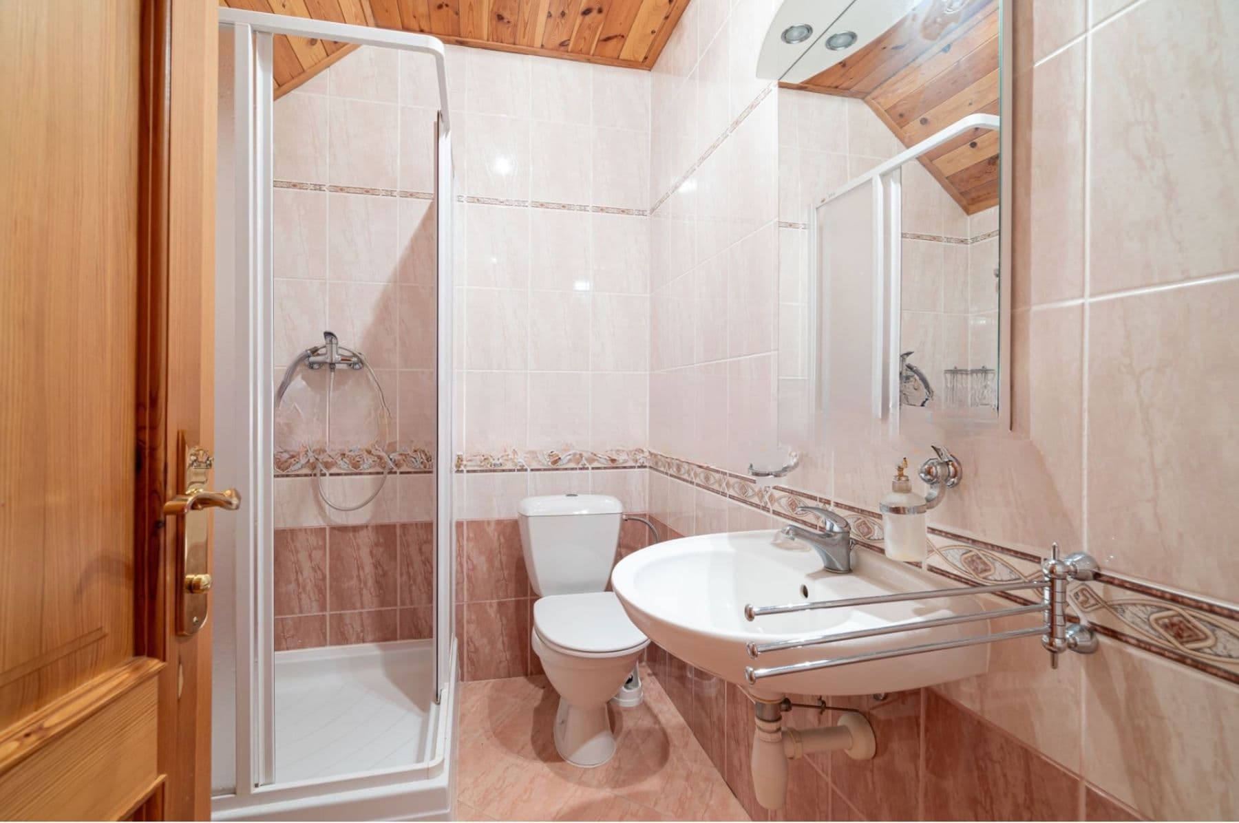 house to rent, 250 m², Olomouc, Olomoucký Region house to rent, 250 m², Olomouc, Olomoucký Region