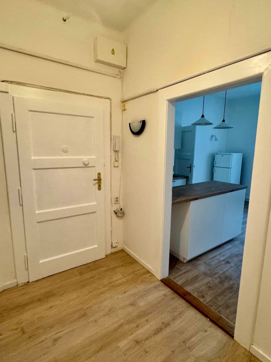 Studio flat for sale, 36 m², Na Jezerce, Prague, Prague Studio flat for sale, 36 m², Na Jezerce, Prague, Prague