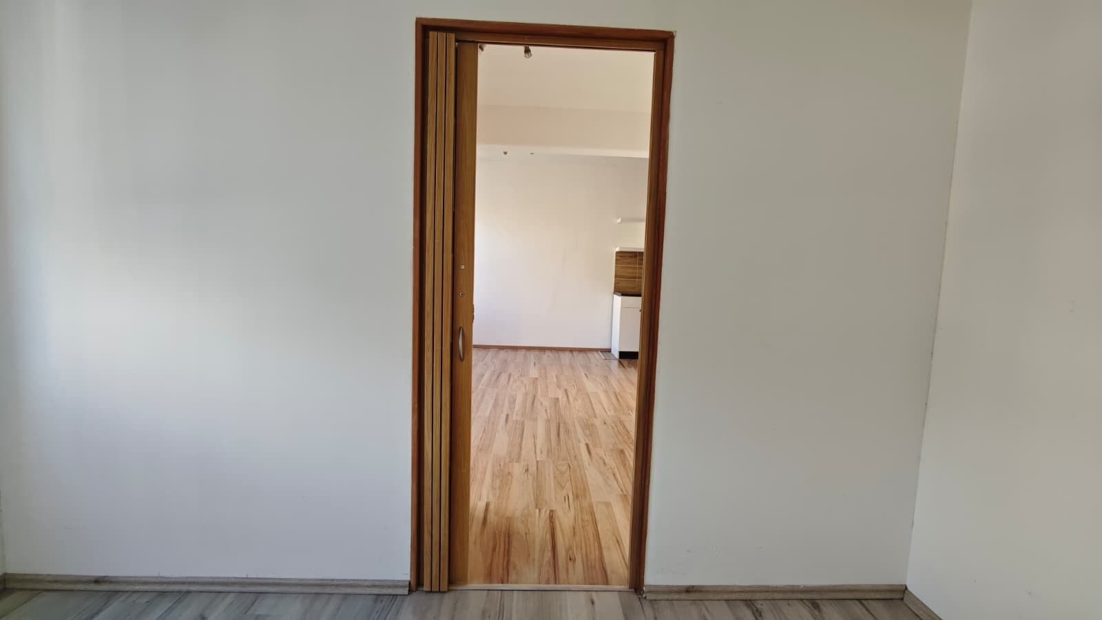 1 bedroom with open-plan kitchen flat to rent, 34 m², Vojtěcha Lanny, Kladno, Středočeský Region 1 bedroom with open-plan kitchen flat to rent, 34 m², Vojtěcha Lanny, Kladno, Středočeský Region