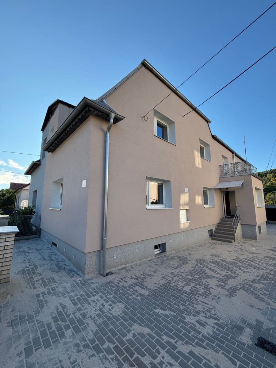 3 bedroom flat to rent, 150 m², Lipenská, Olomouc, Olomoucký Region 3 bedroom flat to rent, 150 m², Lipenská, Olomouc, Olomoucký Region