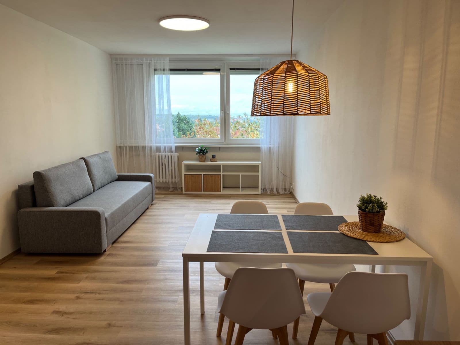 2 bedroom with open-plan kitchen flat to rent, 65 m², Kocianova, Prague, Prague 2 bedroom with open-plan kitchen flat to rent, 65 m², Kocianova, Prague, Prague