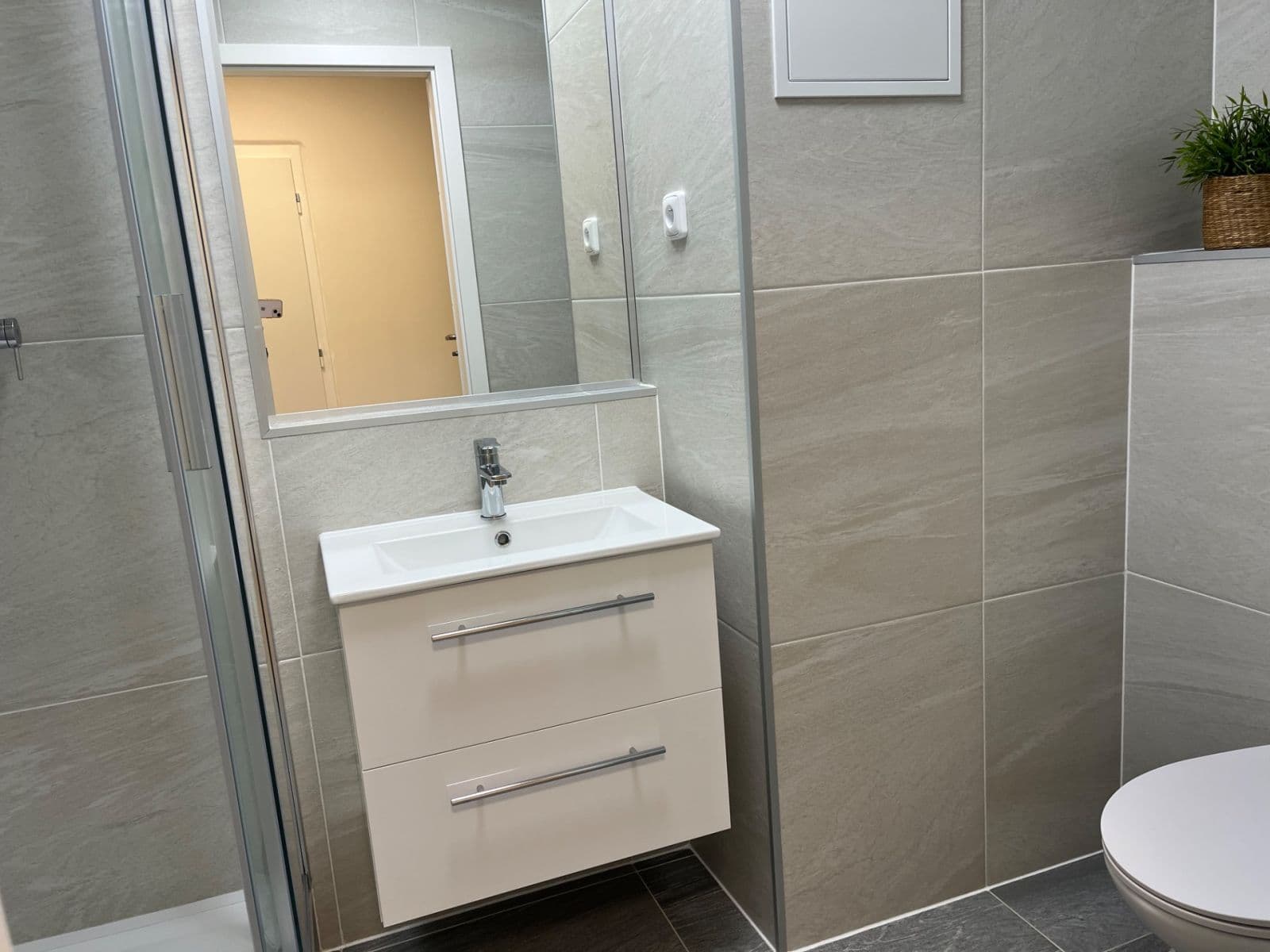 2 bedroom with open-plan kitchen flat to rent, 65 m², Kocianova, Prague, Prague 2 bedroom with open-plan kitchen flat to rent, 65 m², Kocianova, Prague, Prague