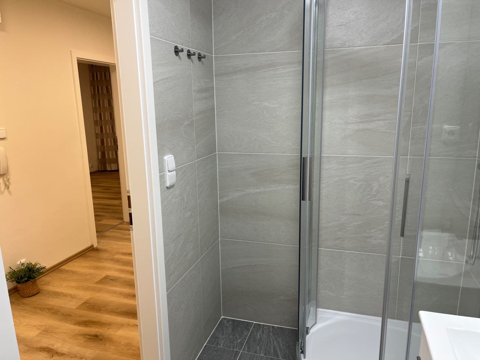 2 bedroom with open-plan kitchen flat to rent, 65 m², Kocianova, Prague, Prague 2 bedroom with open-plan kitchen flat to rent, 65 m², Kocianova, Prague, Prague