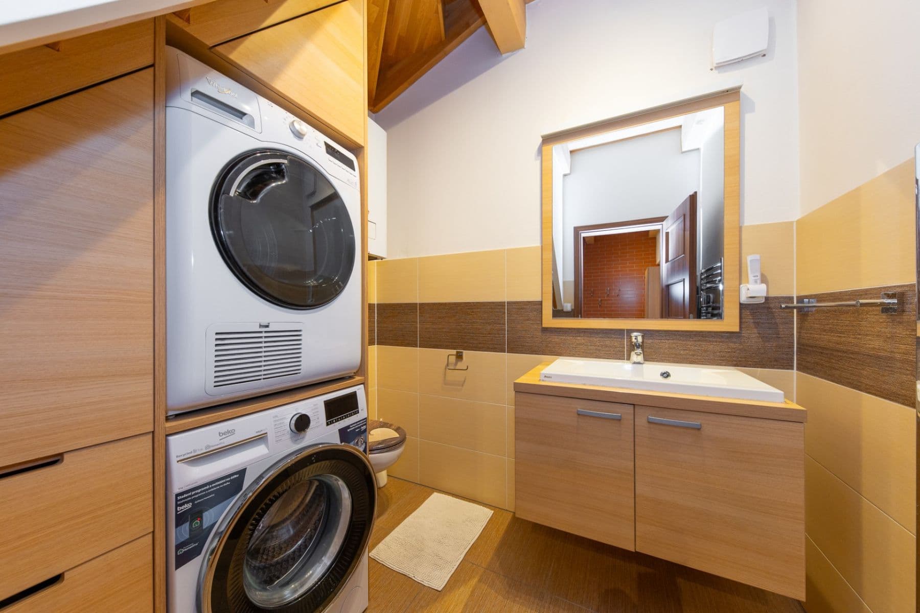 2 bedroom with open-plan kitchen flat for sale, 84 m², Kosmákova, Šlapanice, Jihomoravský Region 2 bedroom with open-plan kitchen flat for sale, 84 m², Kosmákova, Šlapanice, Jihomoravský Region