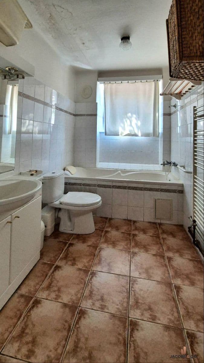 4 bedroom flat for sale, 99 m², Milosrdenstva, Košice - mestská časť Juh, Košický Region 4 bedroom flat for sale, 99 m², Milosrdenstva, Košice - mestská časť Juh, Košický Region