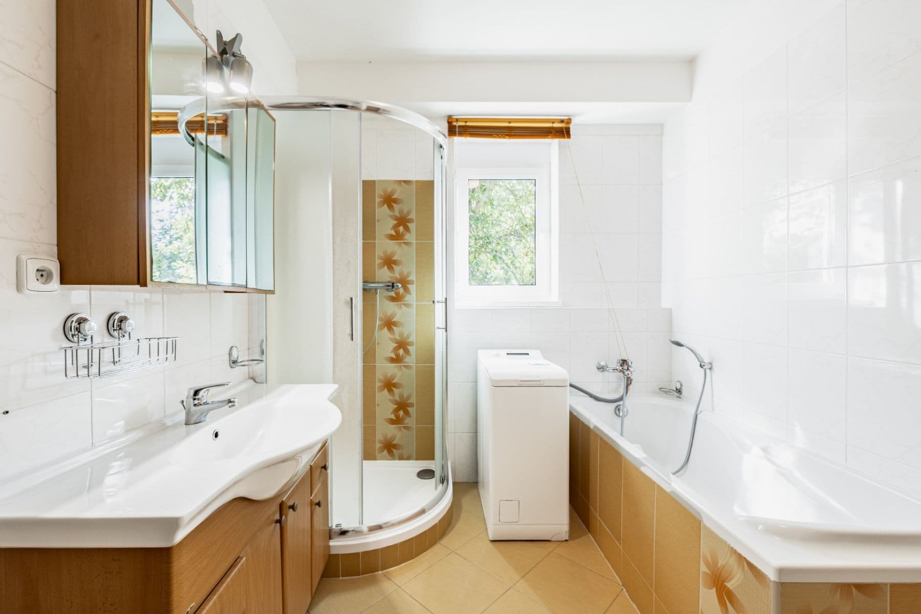 2 bedroom with open-plan kitchen flat for sale, 92 m², Jeřabinová, Prague, Prague 2 bedroom with open-plan kitchen flat for sale, 92 m², Jeřabinová, Prague, Prague