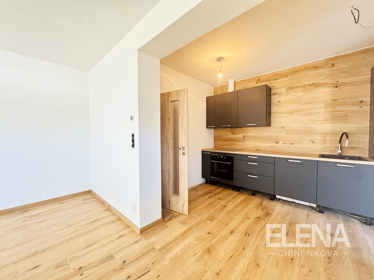 2 bedroom flat for sale, 68 m², Na višňovce, Davle, Středočeský Region 2 bedroom flat for sale, 68 m², Na višňovce, Davle, Středočeský Region