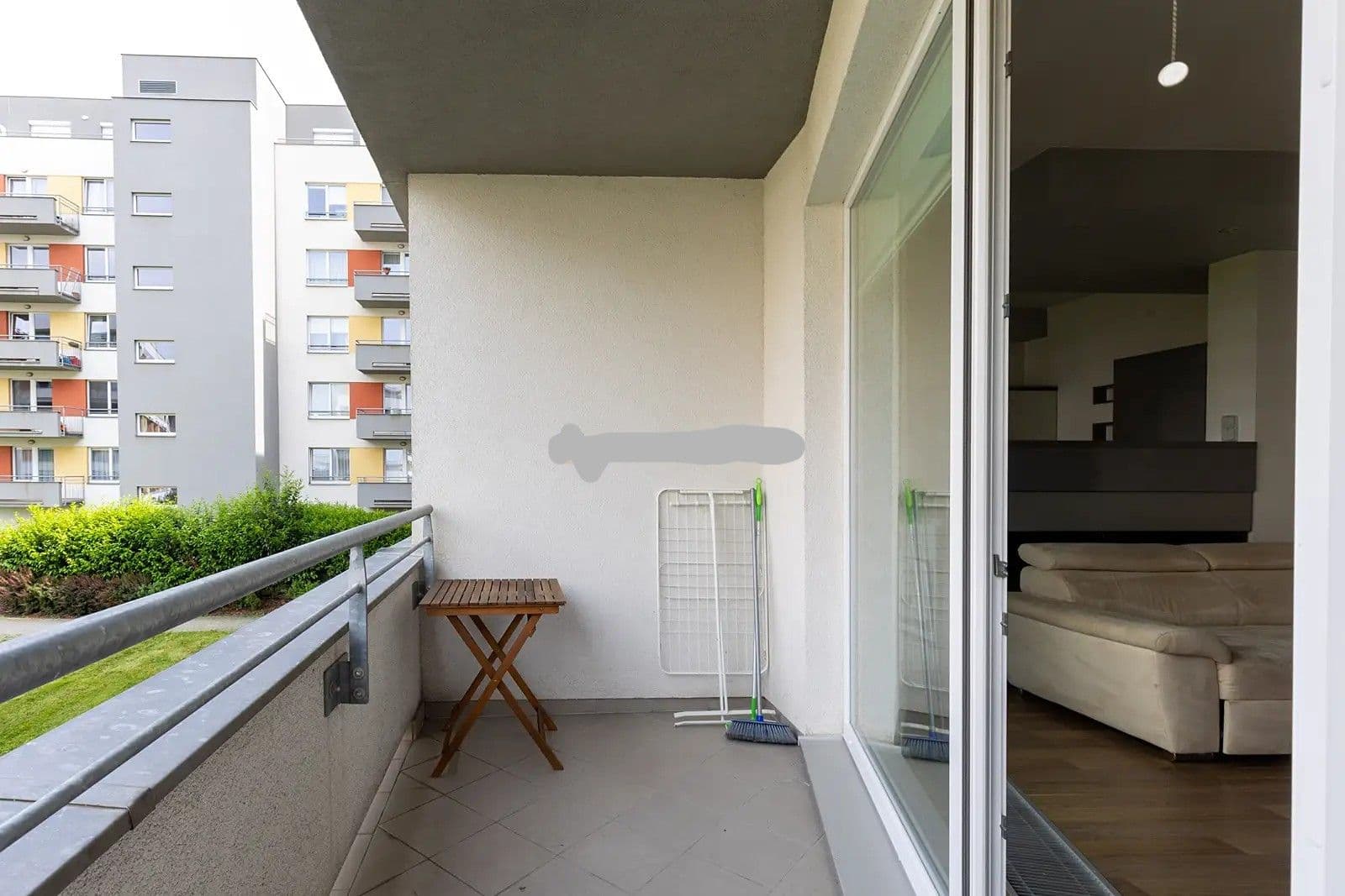 1 bedroom with open-plan kitchen flat to rent, 65 m², Sazovická, Prague, Prague 1 bedroom with open-plan kitchen flat to rent, 65 m², Sazovická, Prague, Prague