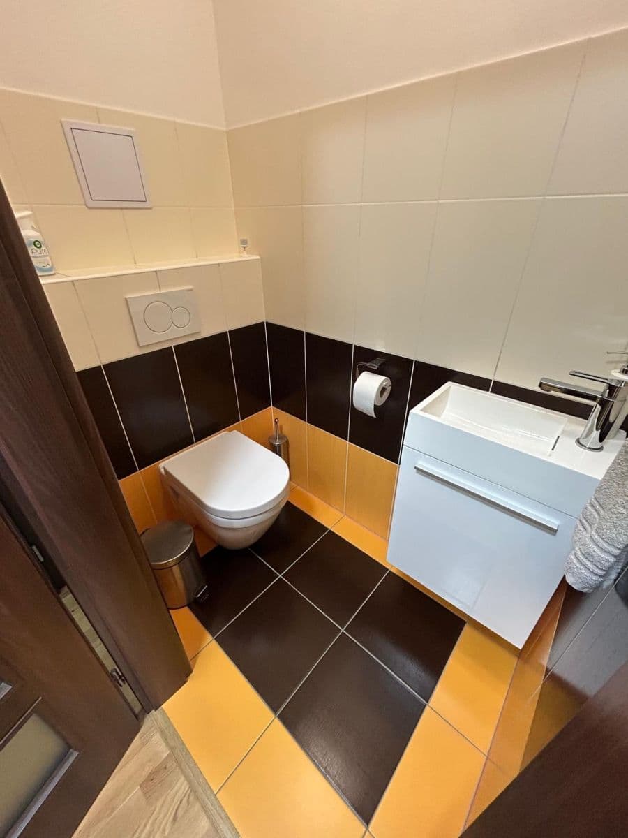 2 bedroom with open-plan kitchen flat to rent, 64 m², Vichrova, Lysá nad Labem, Středočeský Region 2 bedroom with open-plan kitchen flat to rent, 64 m², Vichrova, Lysá nad Labem, Středočeský Region