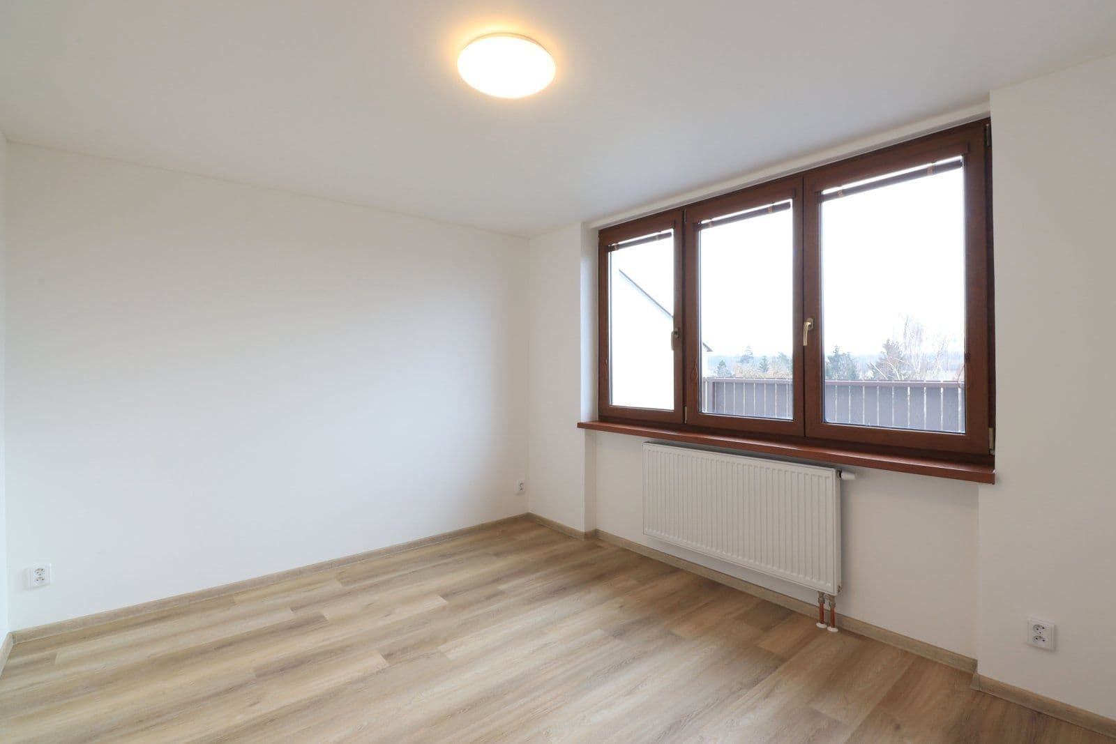 1 bedroom with open-plan kitchen flat to rent, 48 m², Za bažantnicí, Prague, Prague 1 bedroom with open-plan kitchen flat to rent, 48 m², Za bažantnicí, Prague, Prague