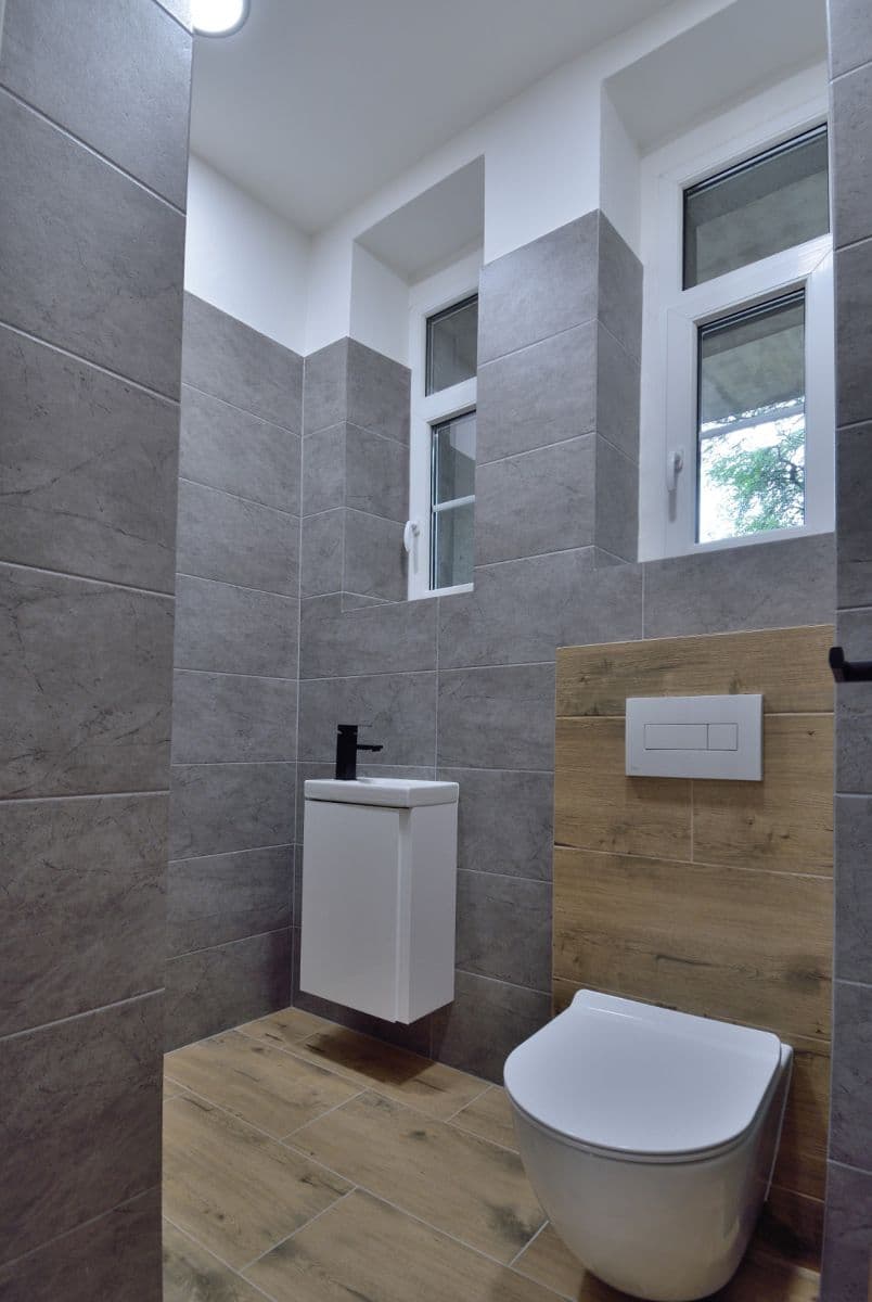 2 bedroom with open-plan kitchen flat for sale, 77 m², náměstí Českých bratří, Plzeň, Plzeňský Region 2 bedroom with open-plan kitchen flat for sale, 77 m², náměstí Českých bratří, Plzeň, Plzeňský Region