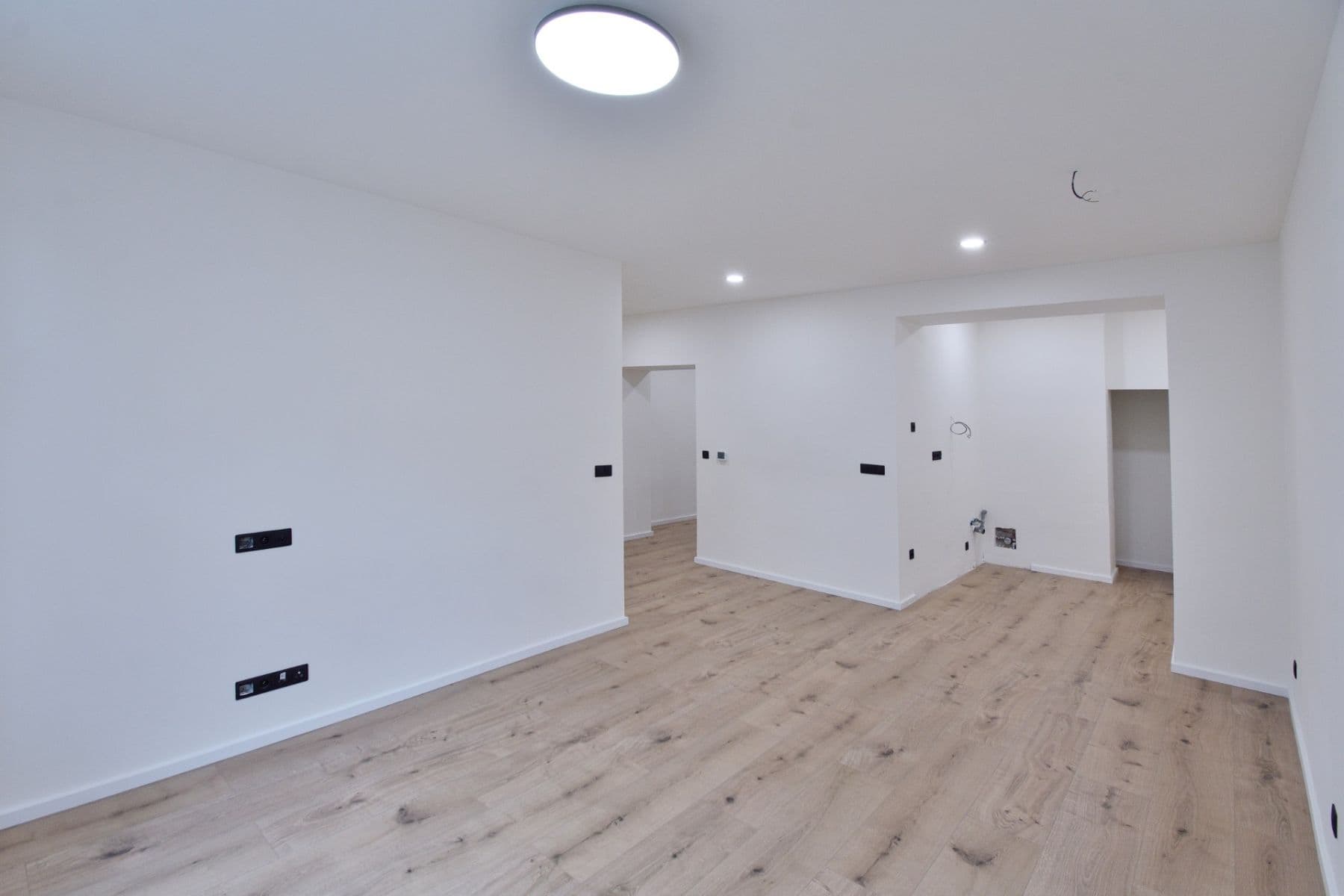 2 bedroom with open-plan kitchen flat for sale, 77 m², náměstí Českých bratří, Plzeň, Plzeňský Region 2 bedroom with open-plan kitchen flat for sale, 77 m², náměstí Českých bratří, Plzeň, Plzeňský Region