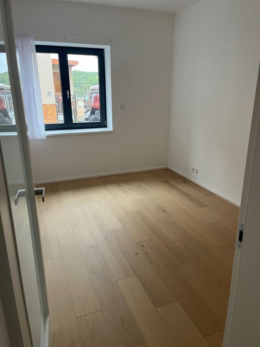 2 bedroom with open-plan kitchen flat to rent, 83 m², Na Farkáně Ⅲ, Prague, Prague 2 bedroom with open-plan kitchen flat to rent, 83 m², Na Farkáně Ⅲ, Prague, Prague