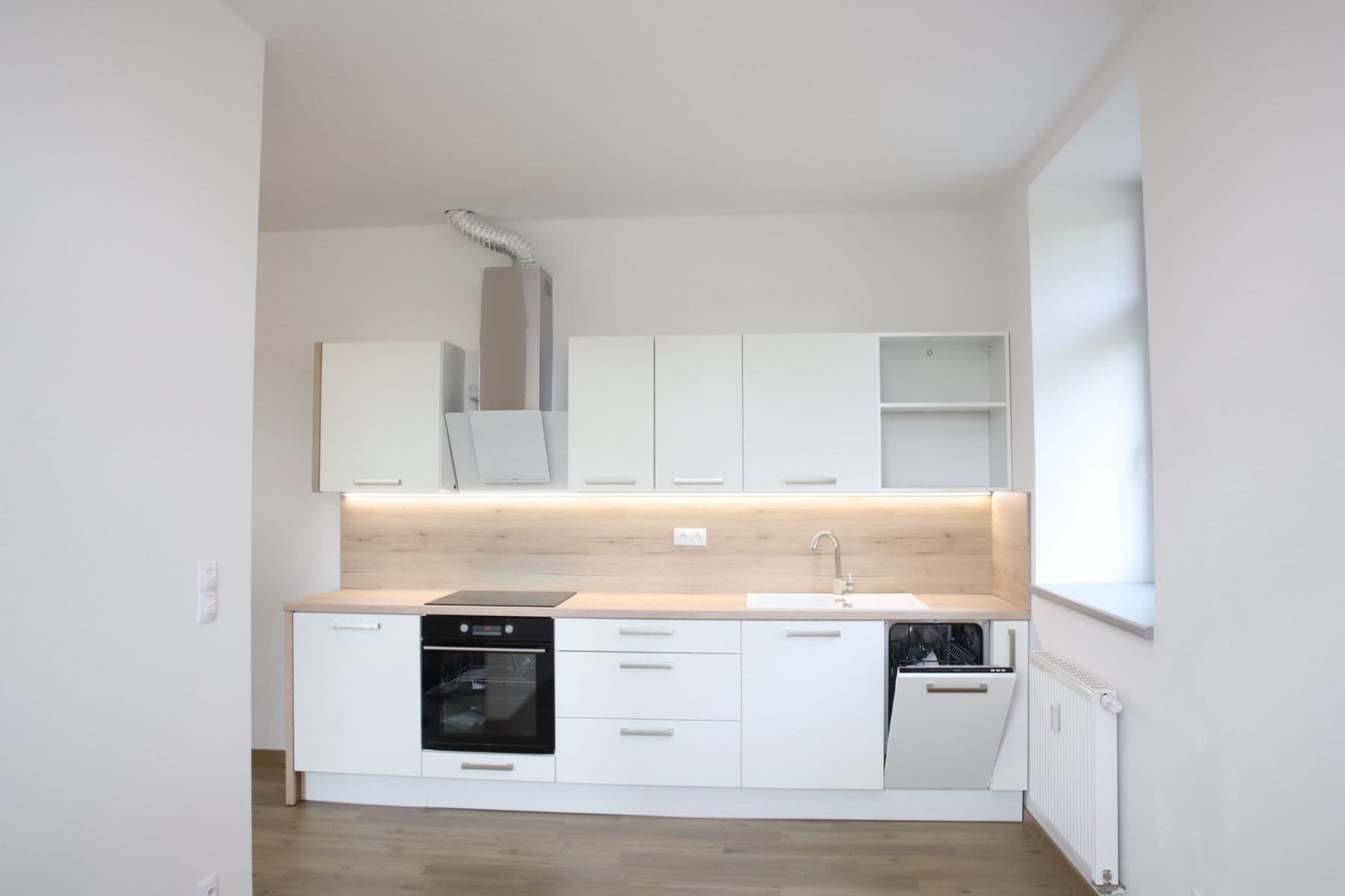 1 bedroom with open-plan kitchen flat to rent, 37 m², Vladislavova, Písek, Jihočeský Region 1 bedroom with open-plan kitchen flat to rent, 37 m², Vladislavova, Písek, Jihočeský Region