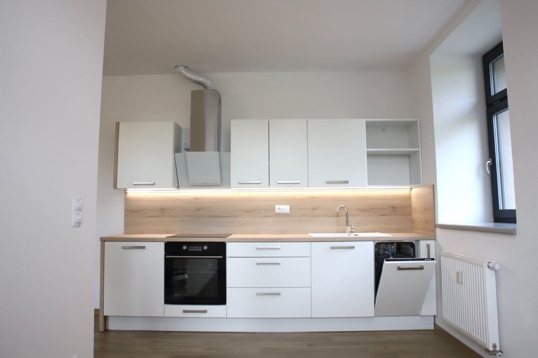 1 bedroom with open-plan kitchen flat to rent, 37 m², Vladislavova, Písek, Jihočeský Region 1 bedroom with open-plan kitchen flat to rent, 37 m², Vladislavova, Písek, Jihočeský Region