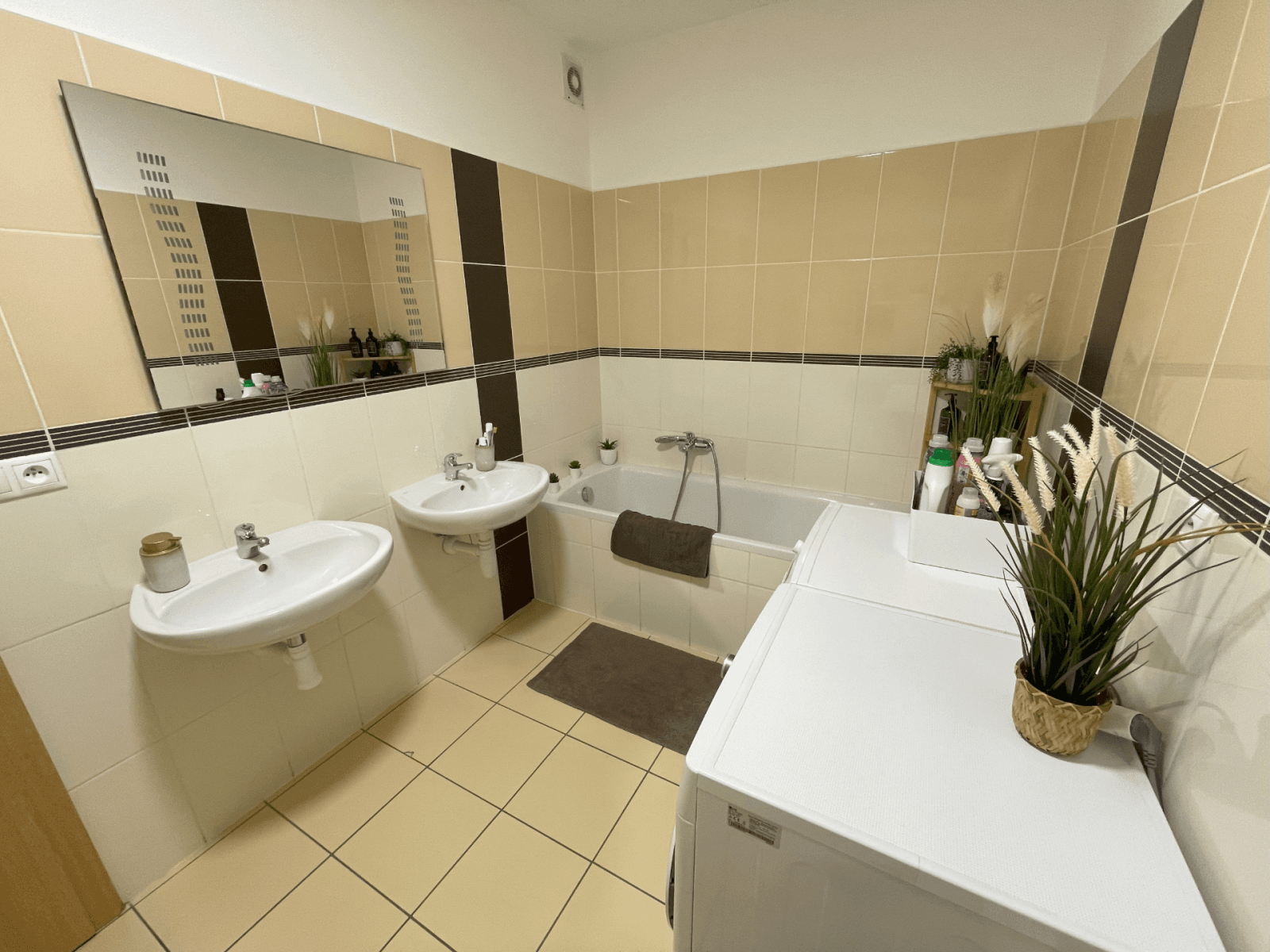 2 bedroom with open-plan kitchen flat for sale, 91 m², Kaminského, Ostrava, Moravskoslezský Region 2 bedroom with open-plan kitchen flat for sale, 91 m², Kaminského, Ostrava, Moravskoslezský Region