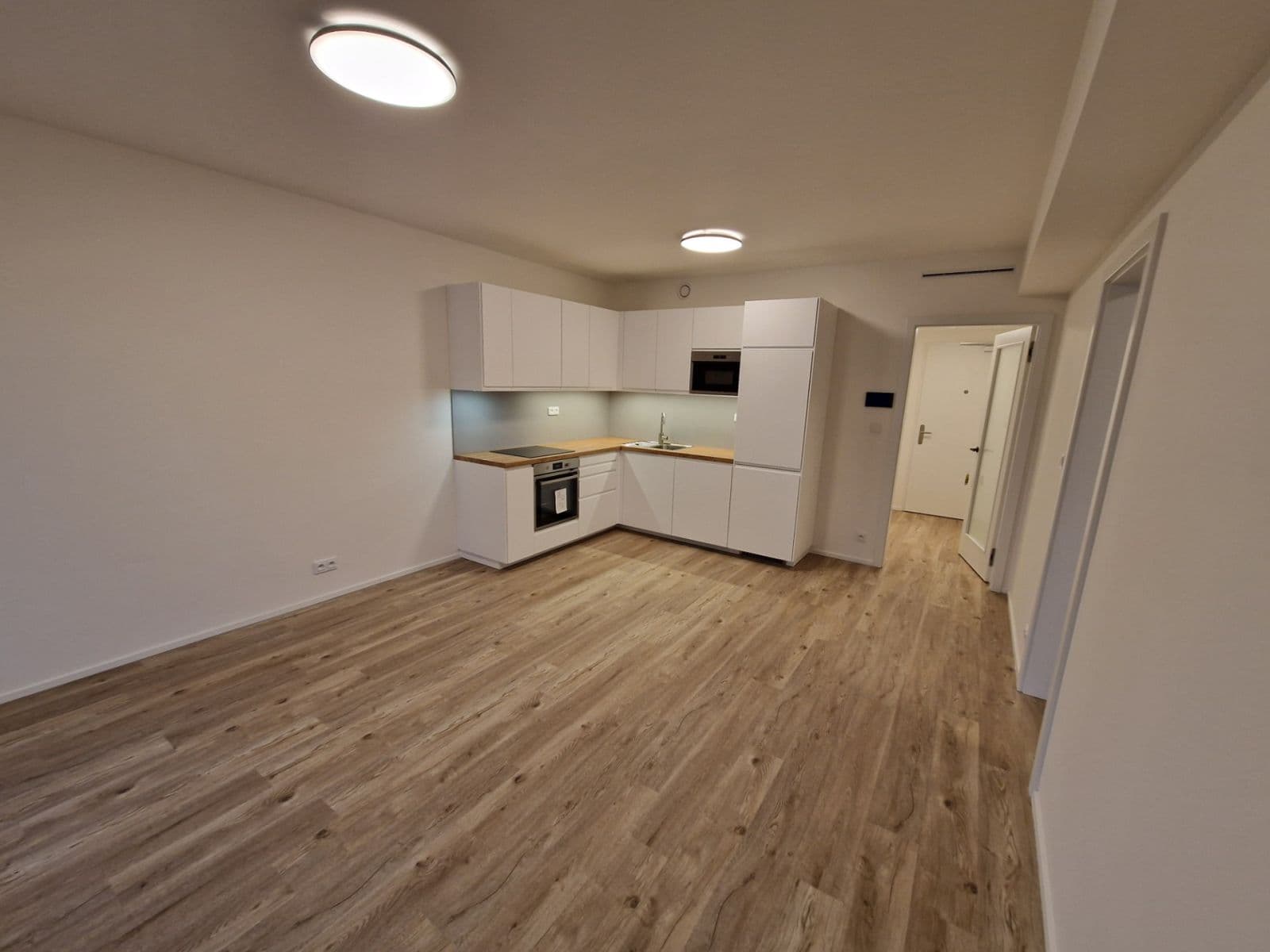 1 bedroom with open-plan kitchen flat to rent, 50 m², Hábova, Prague, Prague 1 bedroom with open-plan kitchen flat to rent, 50 m², Hábova, Prague, Prague