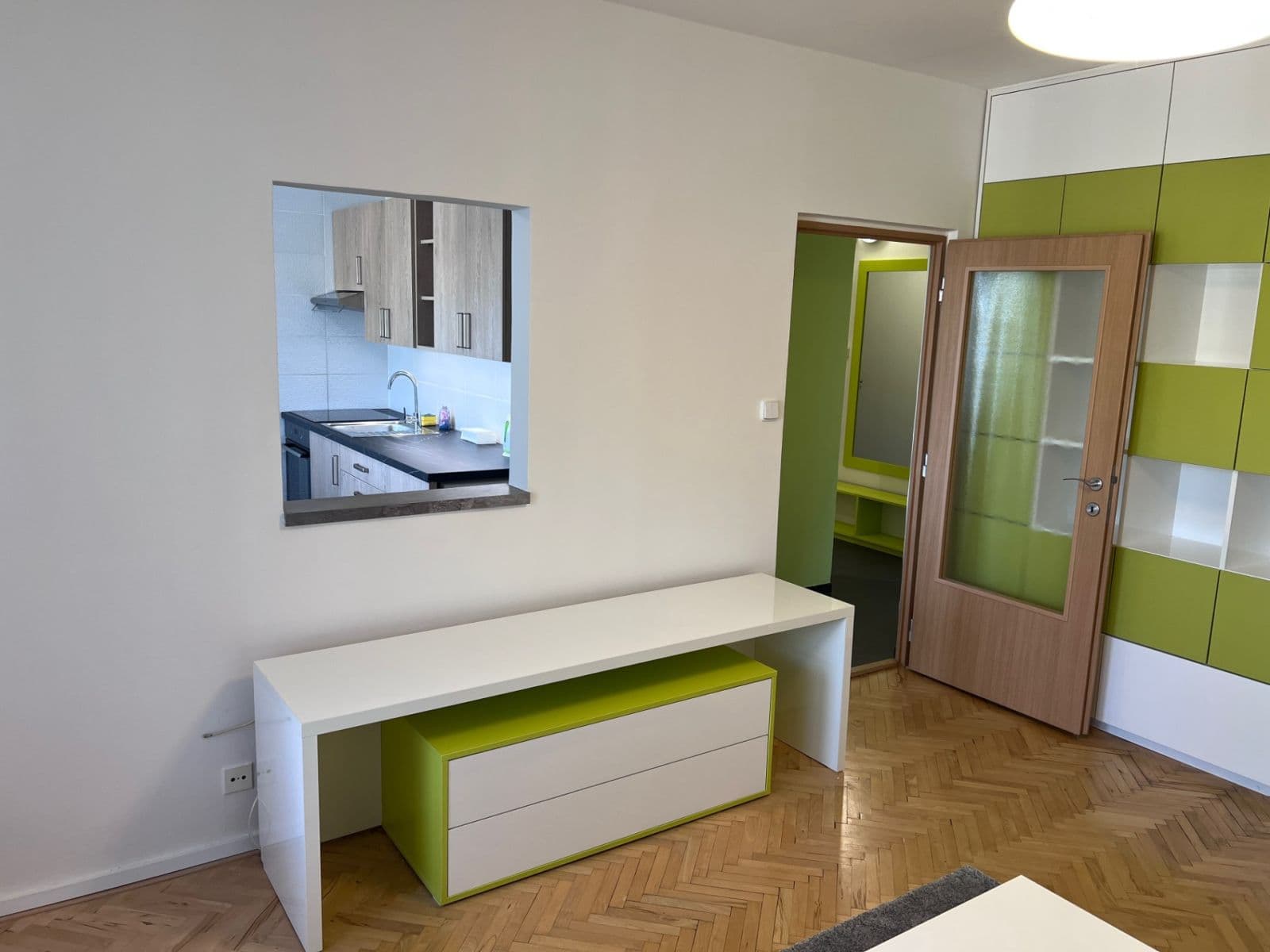 2 bedroom flat to rent, 50 m², Poznaňská, Brno, Jihomoravský Region 2 bedroom flat to rent, 50 m², Poznaňská, Brno, Jihomoravský Region
