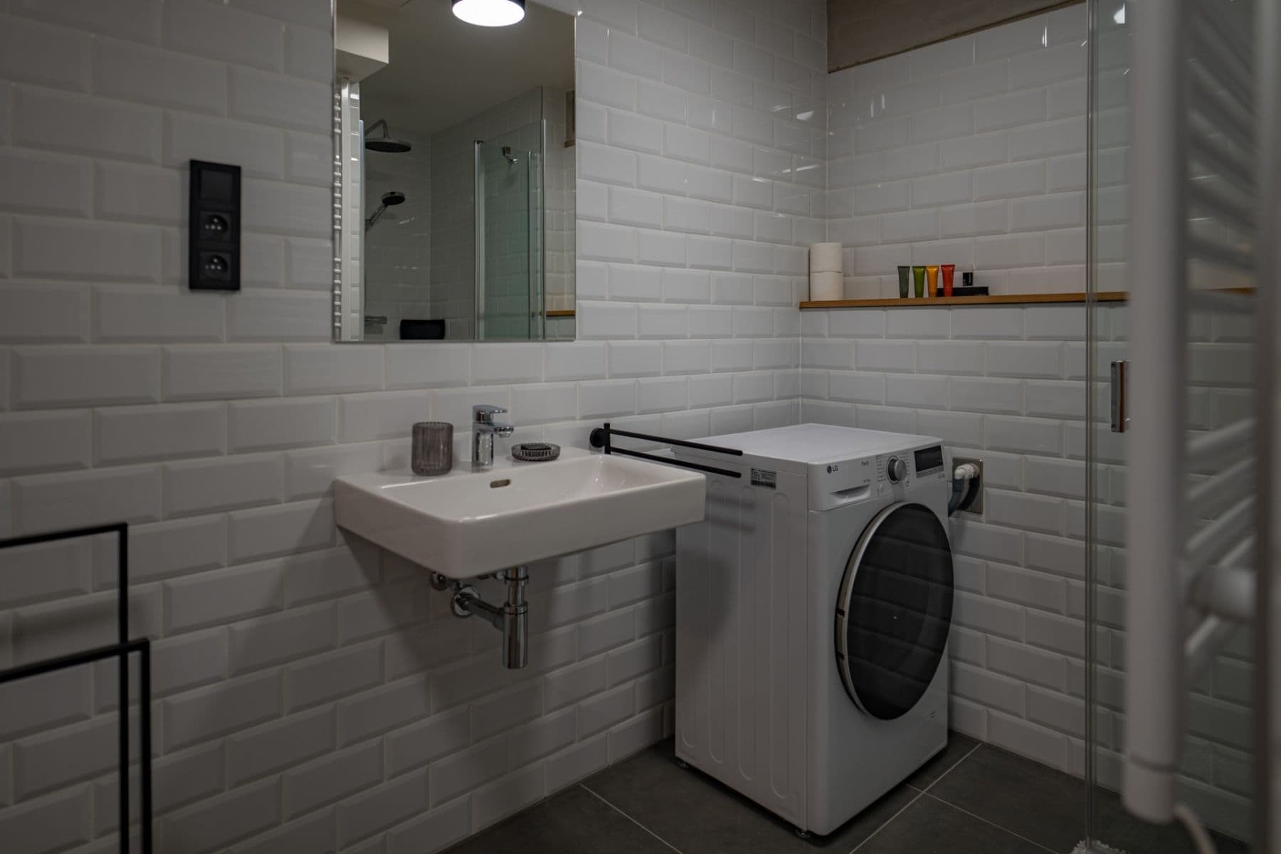 2 bedroom with open-plan kitchen flat to rent, 71 m², Kolbenova, Prague, Prague 2 bedroom with open-plan kitchen flat to rent, 71 m², Kolbenova, Prague, Prague