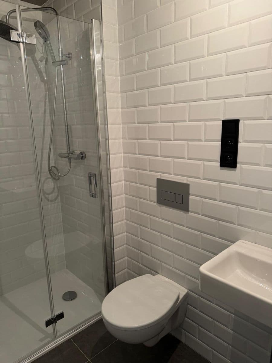 1 bedroom with open-plan kitchen flat to rent, 52 m², Kolbenova, Prague, Prague 1 bedroom with open-plan kitchen flat to rent, 52 m², Kolbenova, Prague, Prague