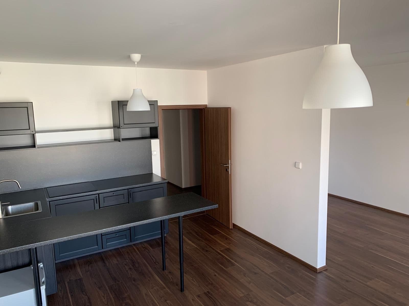 1 bedroom with open-plan kitchen flat to rent, 48 m², Pod Harfou, Prague, Prague 1 bedroom with open-plan kitchen flat to rent, 48 m², Pod Harfou, Prague, Prague