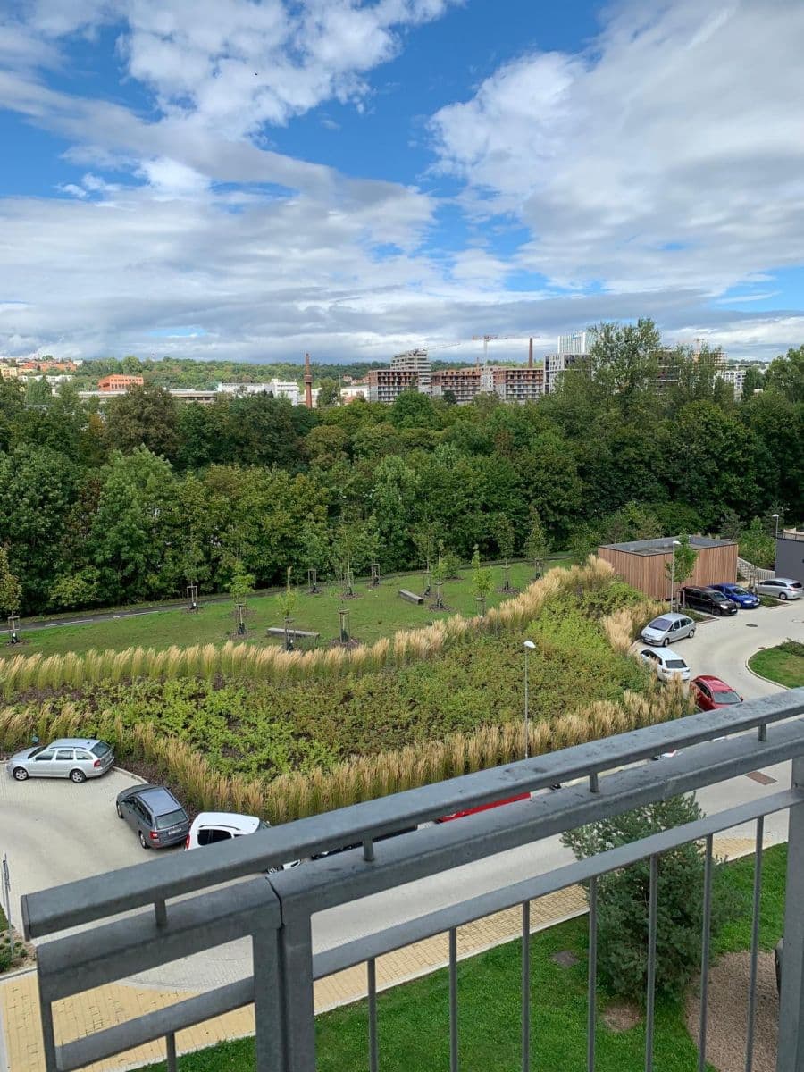 1 bedroom with open-plan kitchen flat to rent, 48 m², Pod Harfou, Prague, Prague 1 bedroom with open-plan kitchen flat to rent, 48 m², Pod Harfou, Prague, Prague