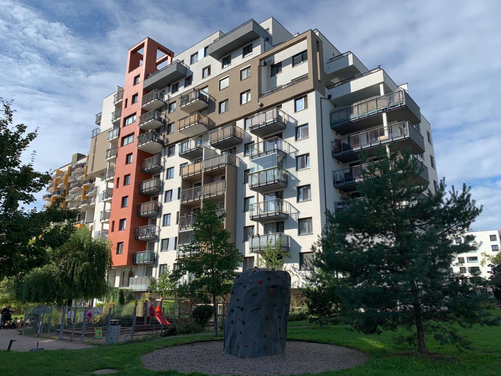 1 bedroom with open-plan kitchen flat to rent, 48 m², Pod Harfou, Prague, Prague 1 bedroom with open-plan kitchen flat to rent, 48 m², Pod Harfou, Prague, Prague