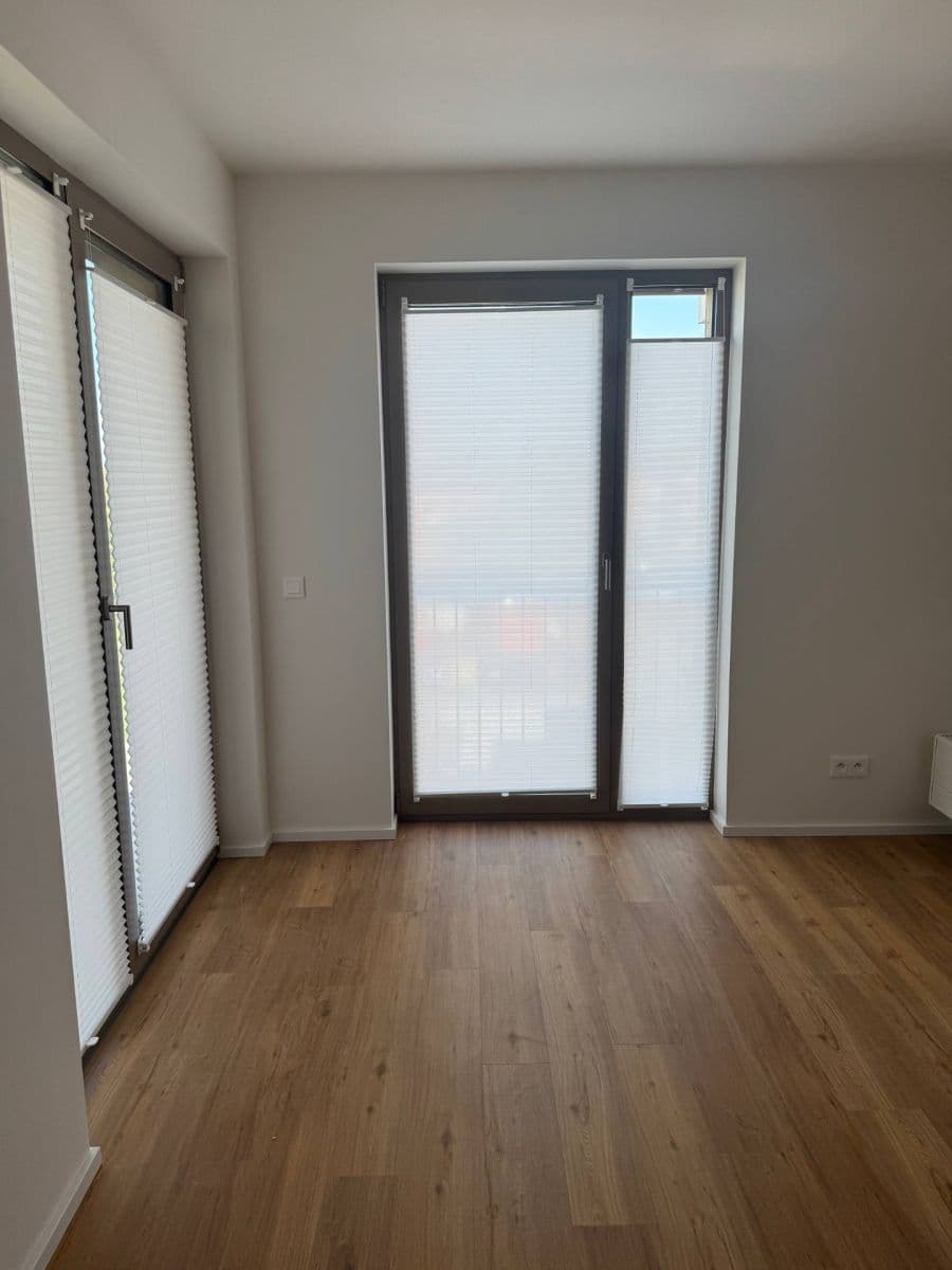 1 bedroom with open-plan kitchen flat to rent, 55 m², Dřevčická, Brandýs nad Labem-Stará Boleslav, Středočeský Region 1 bedroom with open-plan kitchen flat to rent, 55 m², Dřevčická, Brandýs nad Labem-Stará Boleslav, Středočeský Region
