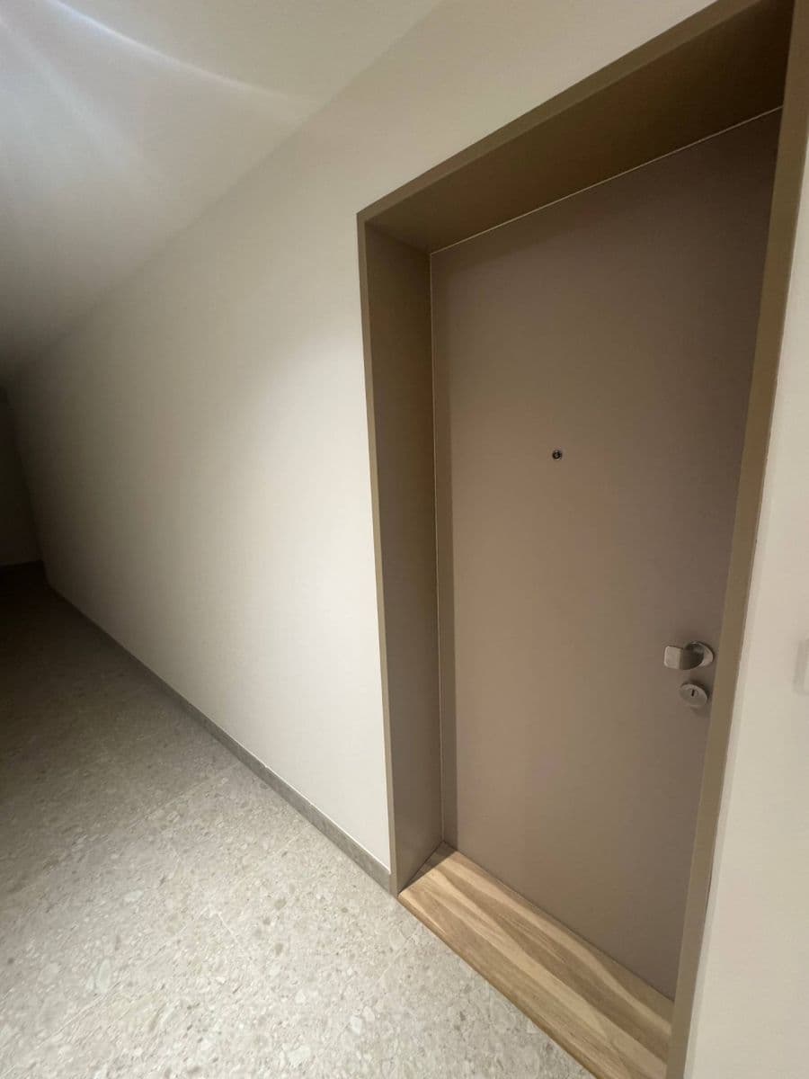 1 bedroom with open-plan kitchen flat to rent, 55 m², Dřevčická, Brandýs nad Labem-Stará Boleslav, Středočeský Region 1 bedroom with open-plan kitchen flat to rent, 55 m², Dřevčická, Brandýs nad Labem-Stará Boleslav, Středočeský Region