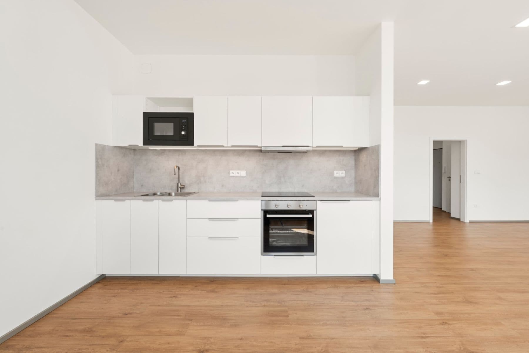 2 bedroom with open-plan kitchen flat for sale, 108 m², Resslova, Hradec Králové, Královéhradecký Region 2 bedroom with open-plan kitchen flat for sale, 108 m², Resslova, Hradec Králové, Královéhradecký Region