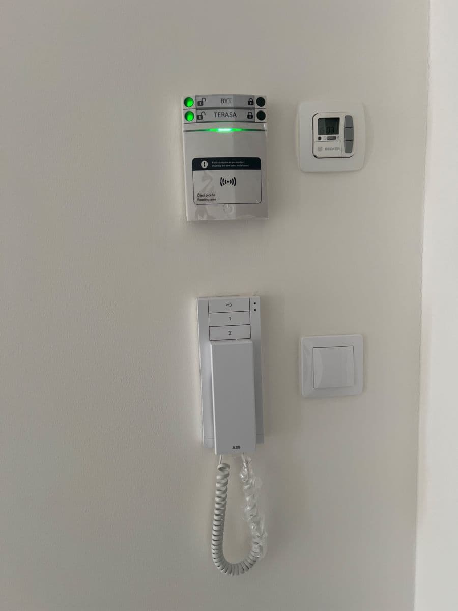 2 bedroom with open-plan kitchen flat to rent, 100 m², Pavla Beneše, Prague, Prague 2 bedroom with open-plan kitchen flat to rent, 100 m², Pavla Beneše, Prague, Prague