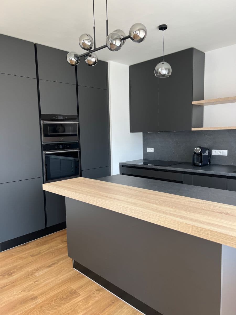 2 bedroom with open-plan kitchen flat to rent, 100 m², Pavla Beneše, Prague, Prague 2 bedroom with open-plan kitchen flat to rent, 100 m², Pavla Beneše, Prague, Prague