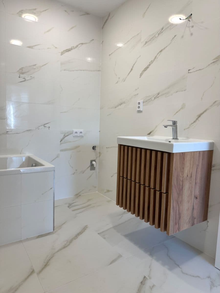 2 bedroom with open-plan kitchen flat for sale, 66 m², Litvínovská, Prague, Prague 2 bedroom with open-plan kitchen flat for sale, 66 m², Litvínovská, Prague, Prague