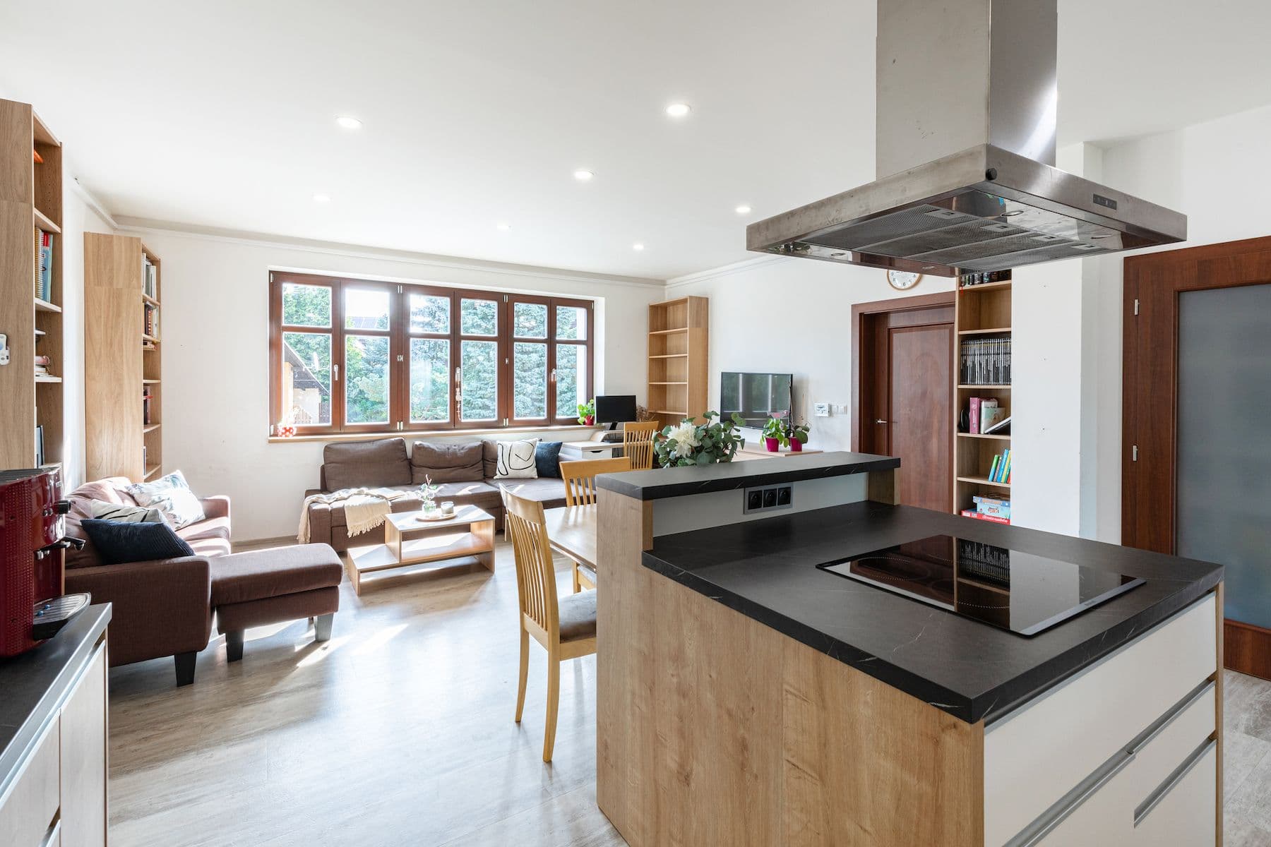 house for sale, 294 m², Boženy Němcové, Úvaly, Středočeský Region house for sale, 294 m², Boženy Němcové, Úvaly, Středočeský Region