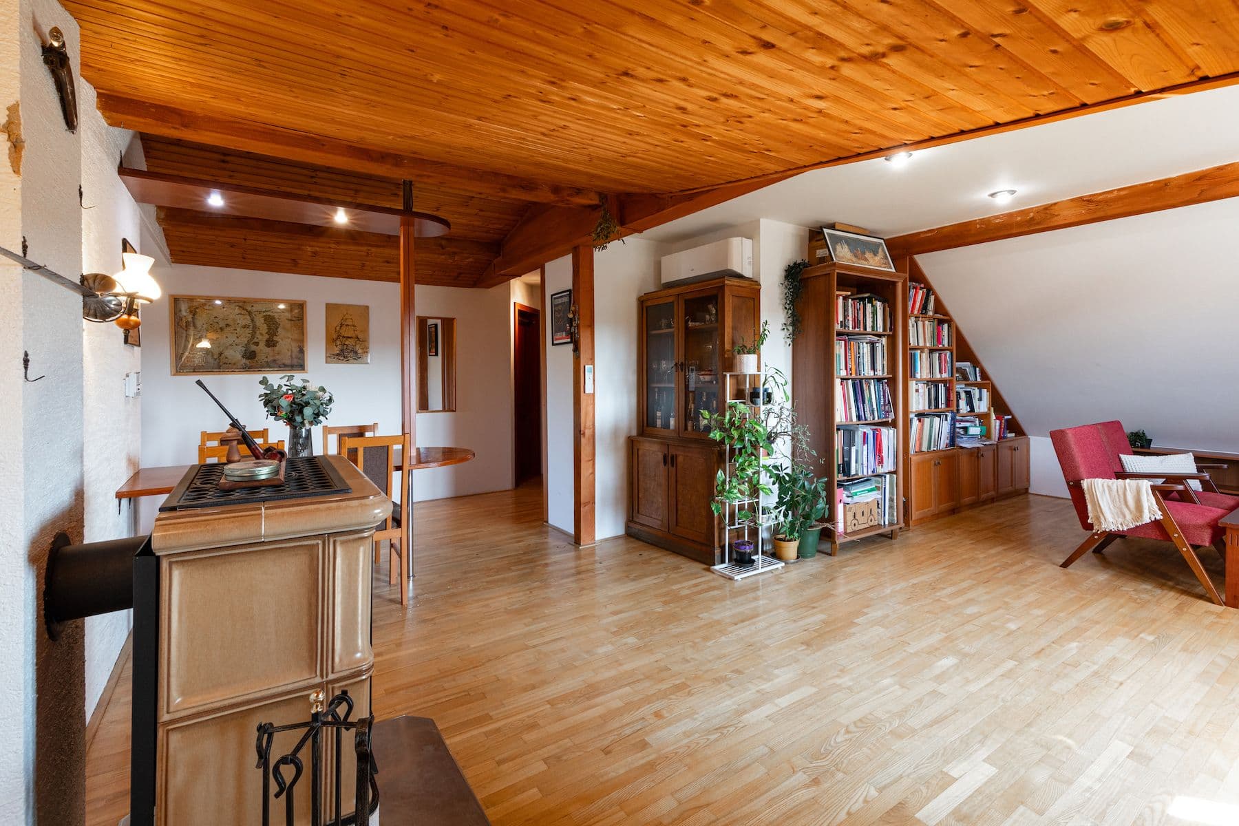 house for sale, 294 m², Boženy Němcové, Úvaly, Středočeský Region house for sale, 294 m², Boženy Němcové, Úvaly, Středočeský Region