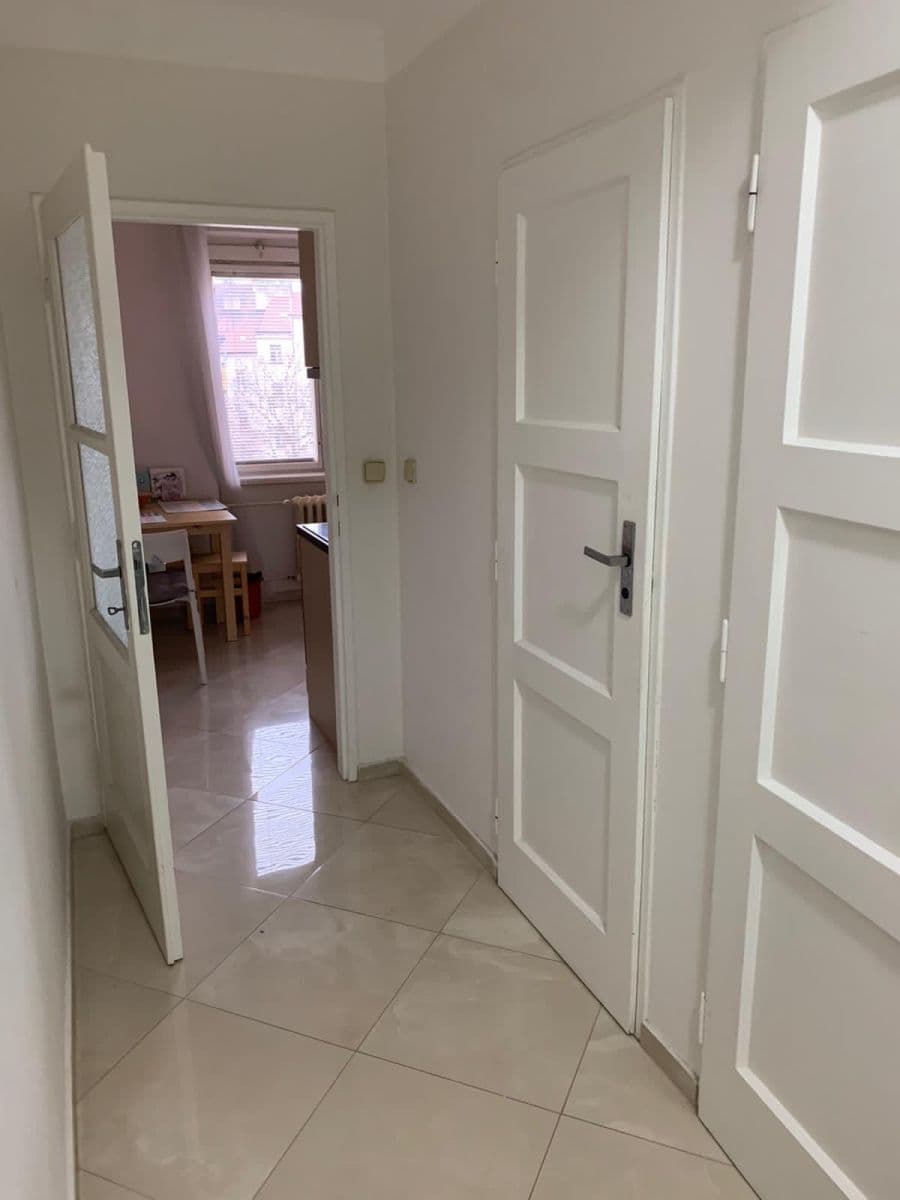 3 bedroom flat to rent, 65 m², Norská, Prague, Prague 3 bedroom flat to rent, 65 m², Norská, Prague, Prague