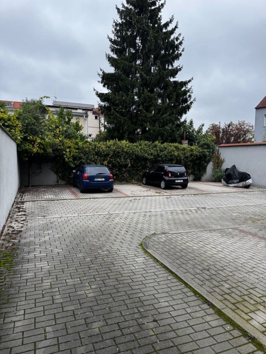 garage for sale, 14 m², Nová, České Budějovice, Jihočeský Region garage for sale, 14 m², Nová, České Budějovice, Jihočeský Region