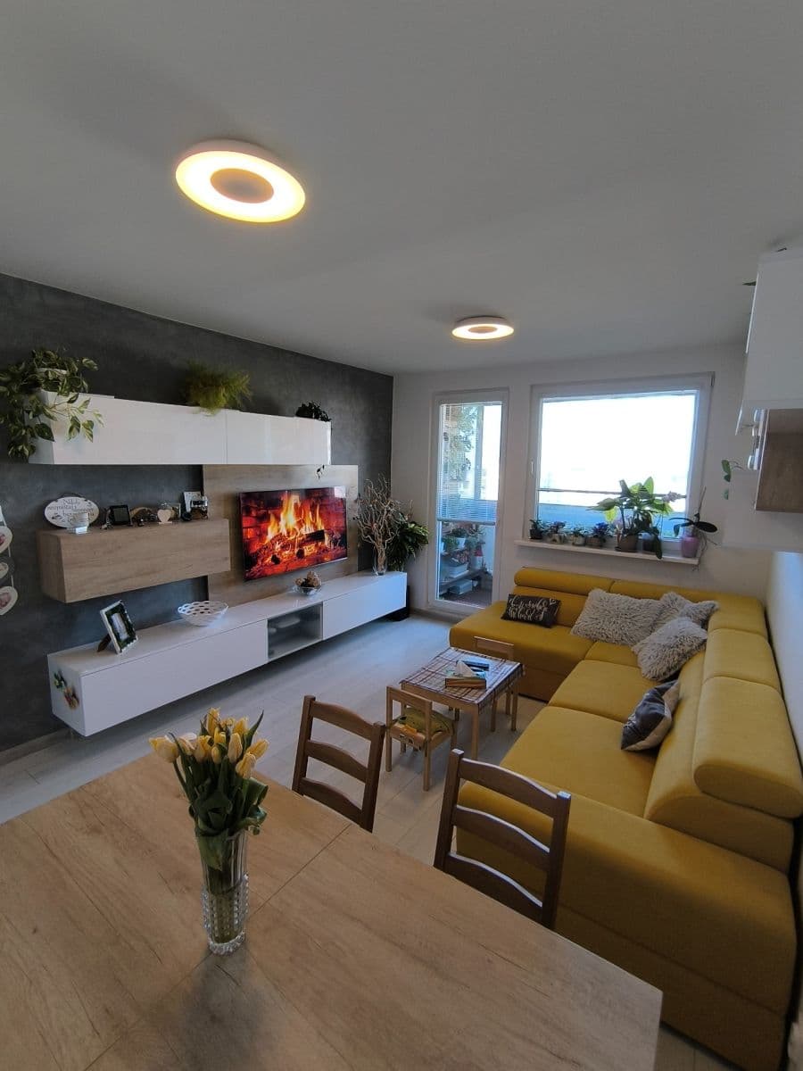 3 bedroom flat for sale, 70 m², Cígeľská, Rača, Bratislavský Region 3 bedroom flat for sale, 70 m², Cígeľská, Rača, Bratislavský Region