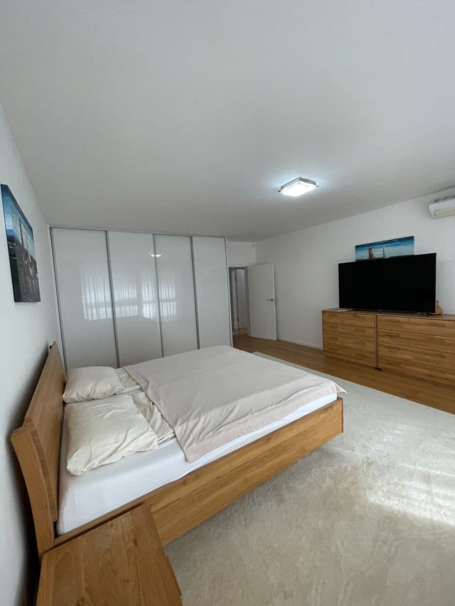 4 bedroom flat for sale, 170 m², Nové Mesto, Bratislavský Region 4 bedroom flat for sale, 170 m², Nové Mesto, Bratislavský Region