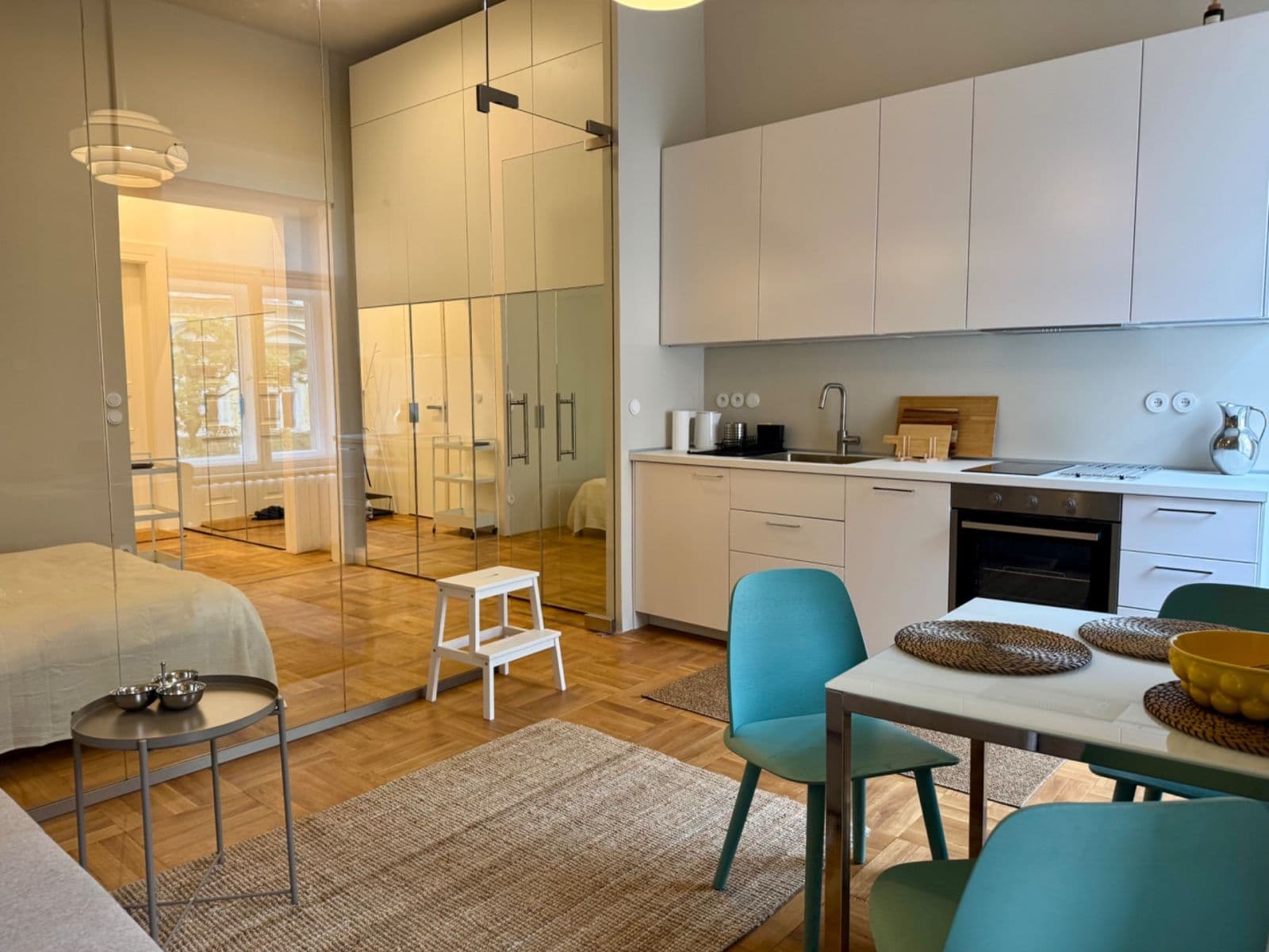 1 bedroom with open-plan kitchen flat to rent, 40 m², Budečská, Prague, Prague 1 bedroom with open-plan kitchen flat to rent, 40 m², Budečská, Prague, Prague