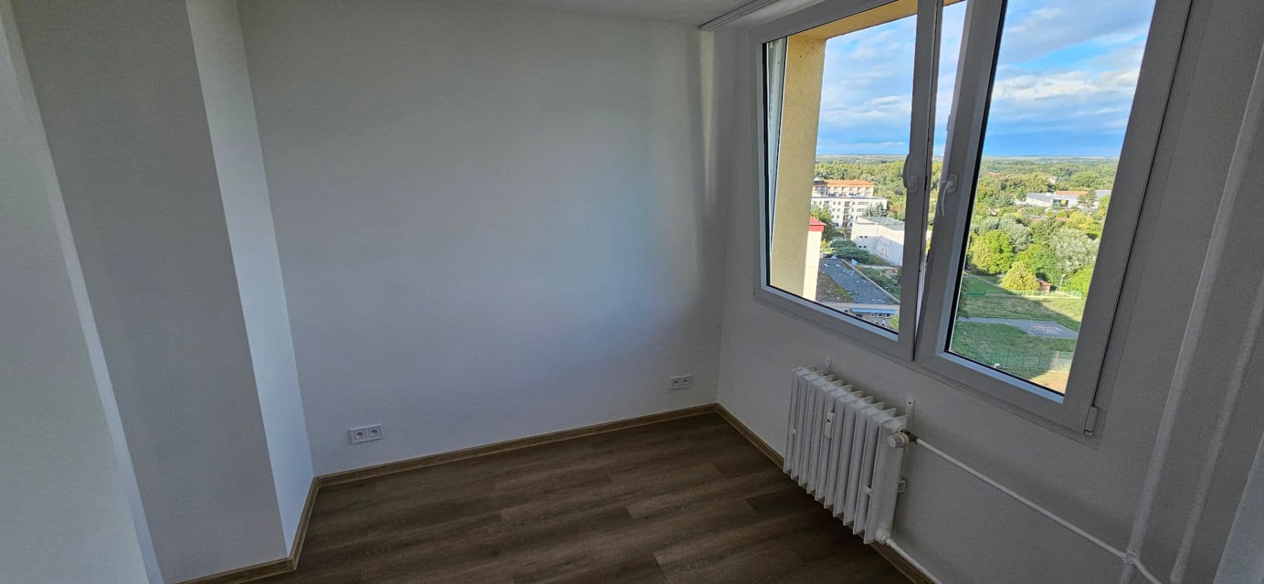 1 bedroom with open-plan kitchen flat to rent, 33 m², Kojetická, Neratovice, Středočeský Region 1 bedroom with open-plan kitchen flat to rent, 33 m², Kojetická, Neratovice, Středočeský Region