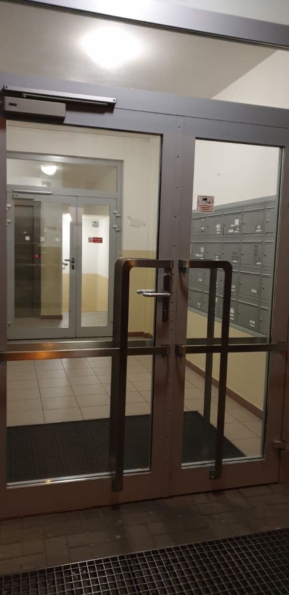 1 bedroom with open-plan kitchen flat for sale, 58 m², Petrohradská, Prague, Prague 1 bedroom with open-plan kitchen flat for sale, 58 m², Petrohradská, Prague, Prague