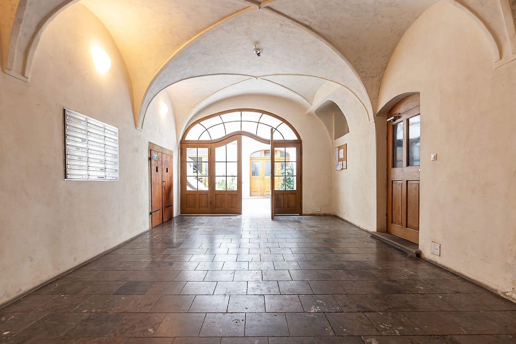 3 bedroom with open-plan kitchen flat for sale, 122 m², Tomášská, Prague, Prague 3 bedroom with open-plan kitchen flat for sale, 122 m², Tomášská, Prague, Prague