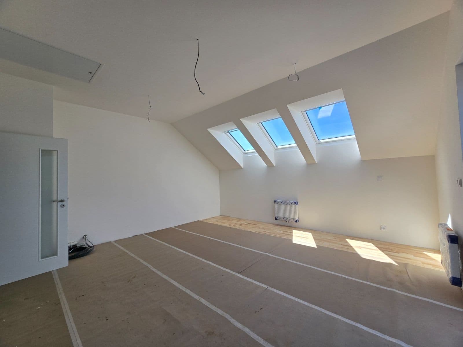 2 bedroom with open-plan kitchen flat for sale, 126 m², Souběžná, Dobřichovice, Středočeský Region 2 bedroom with open-plan kitchen flat for sale, 126 m², Souběžná, Dobřichovice, Středočeský Region